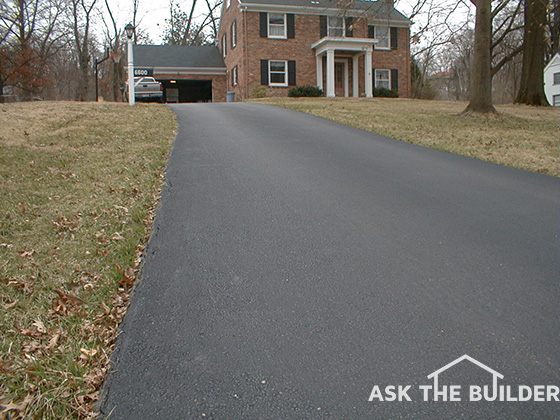 nice blacktop driveway